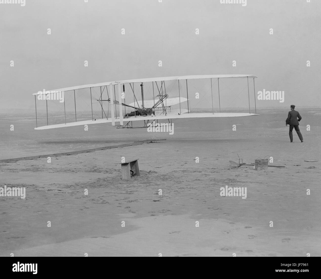 I fratelli Wright - momento del volo - Kill Devil Hill - Kitty Hawk, Carolina del Nord Foto Stock