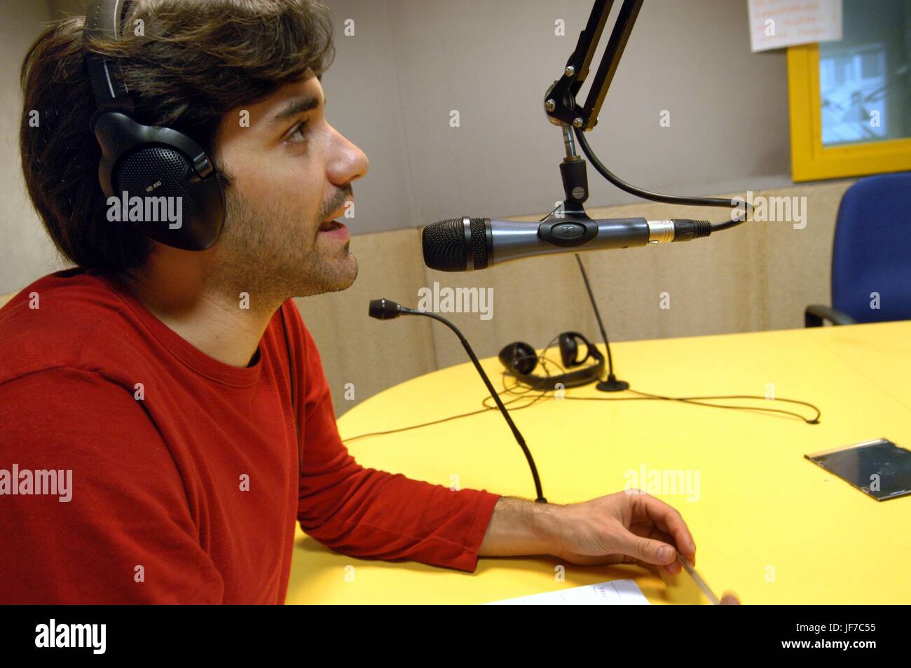 Il broadcast da studio di radio popolare, indipendente di stazione radio base in milano, Italia Foto Stock