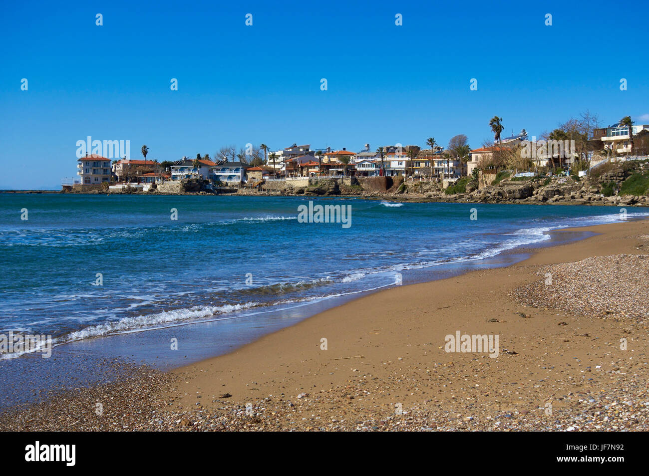 Vista del villaggio di lato nella costa Mediterranea, Antalya.La Turchia Foto Stock