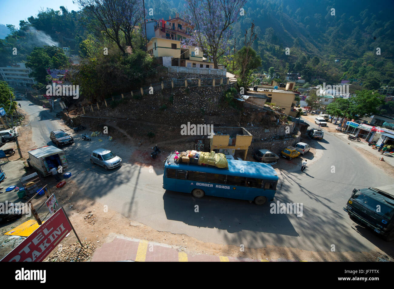 Scena di strada a Rudraprayag town, India settentrionale Foto Stock