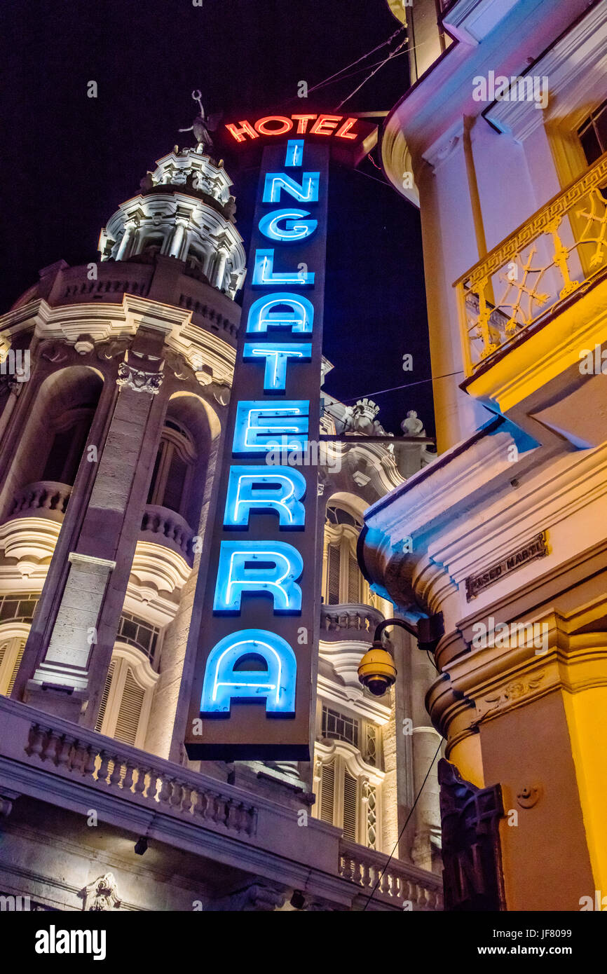 L'hotel Inglaterra è uno dei punti di riferimento lungo il Paseo de MARTI (PRADO) - Havana, Cuba Foto Stock