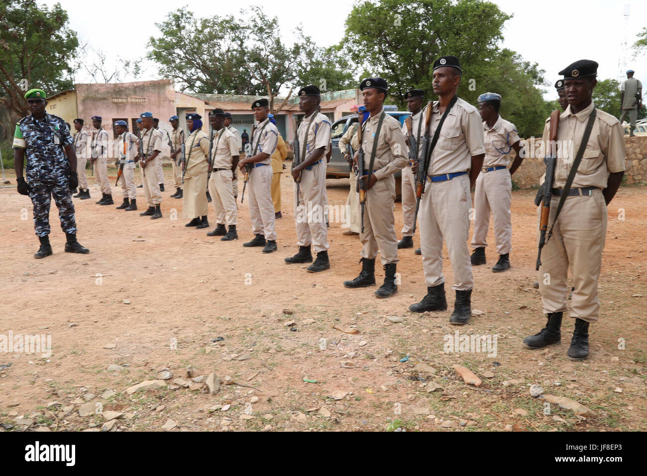 Forze di polizia somale (SPF) personale sulla sfilata durante la stretta protezione formazione in Baidoa, la Somalia a giugno 06, 2017. AMISOM foto Foto Stock