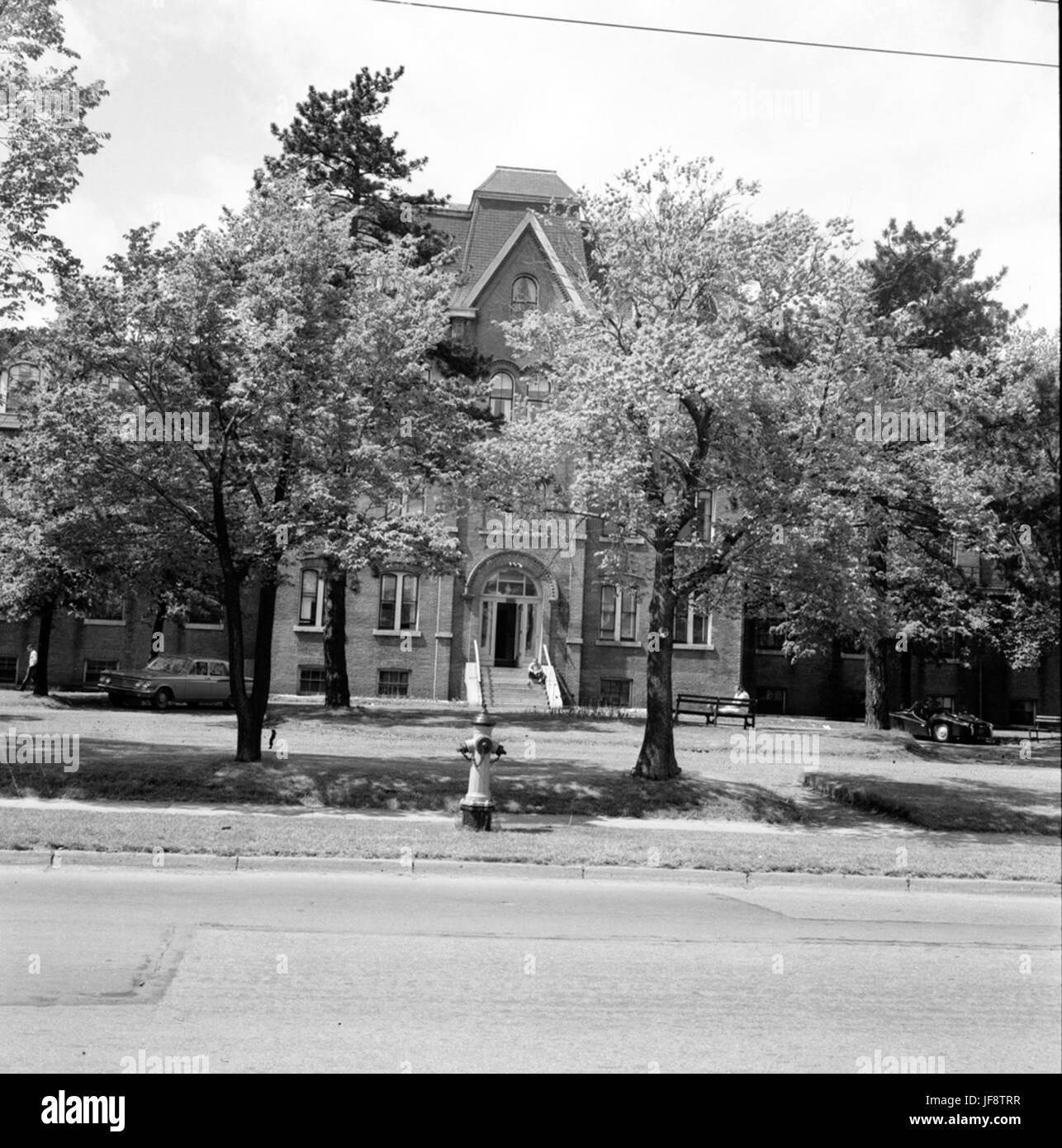 Halifax Mental Hospital: Esplorando lo storico Halifax Mental Hospital, un capolavoro architettonico ora immerso in storie del passato. Foto Stock