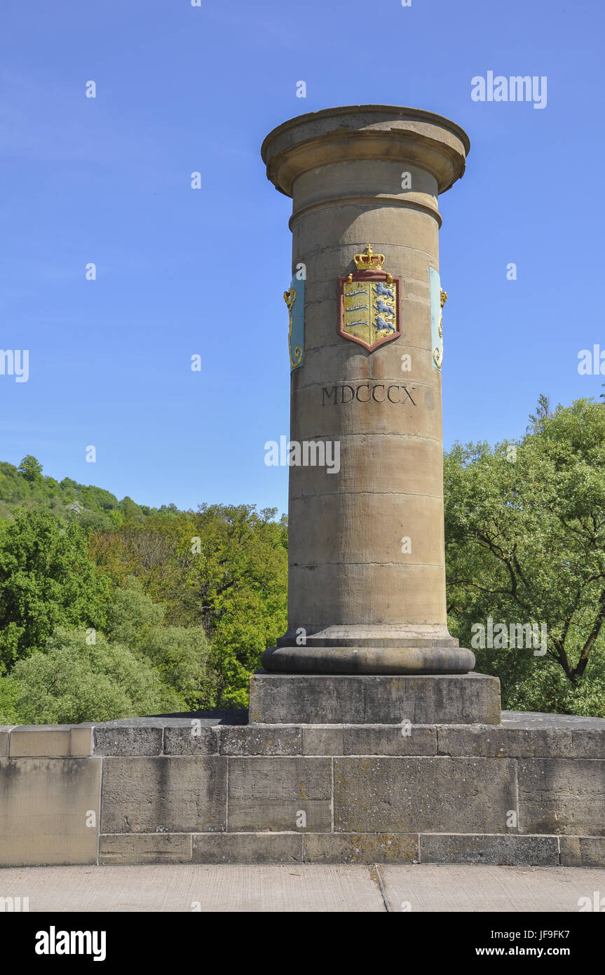 Pilastro storico sopra il fiume Jagst, Doerzbach Foto Stock