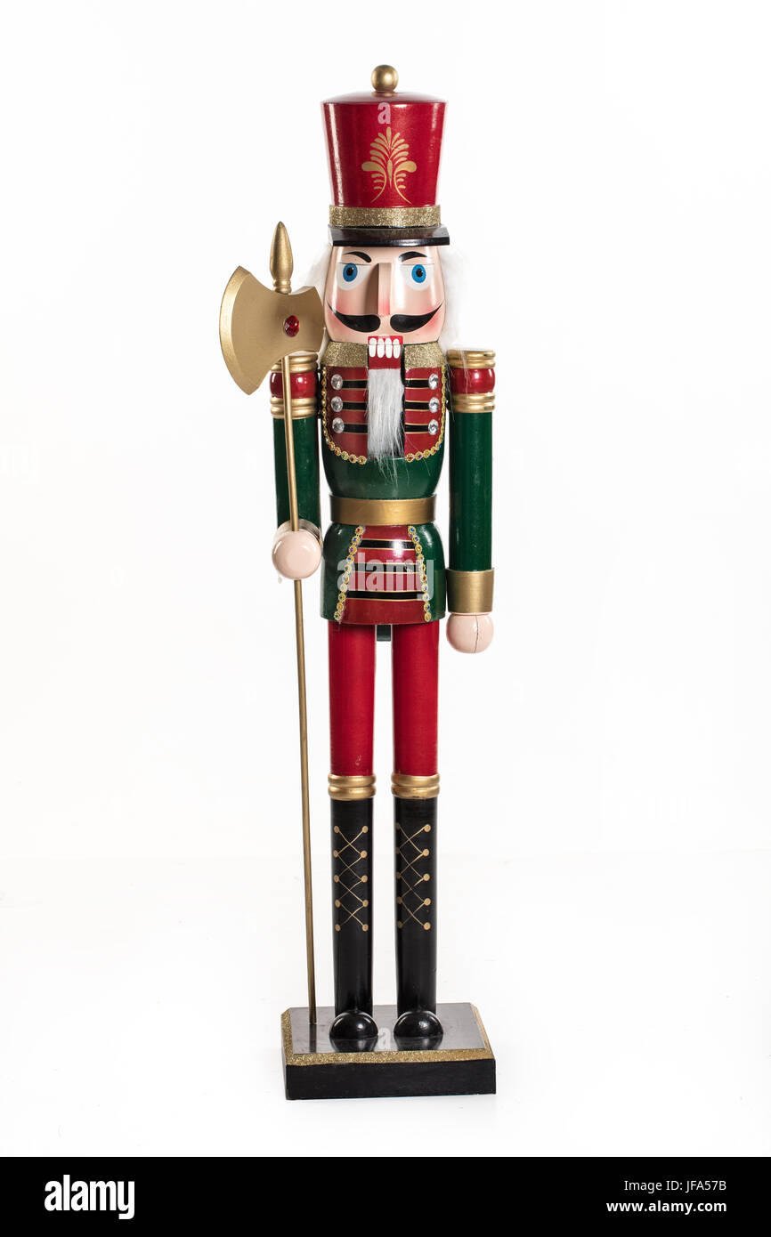 In legno antico Schiaccianoci su bianco Foto Stock