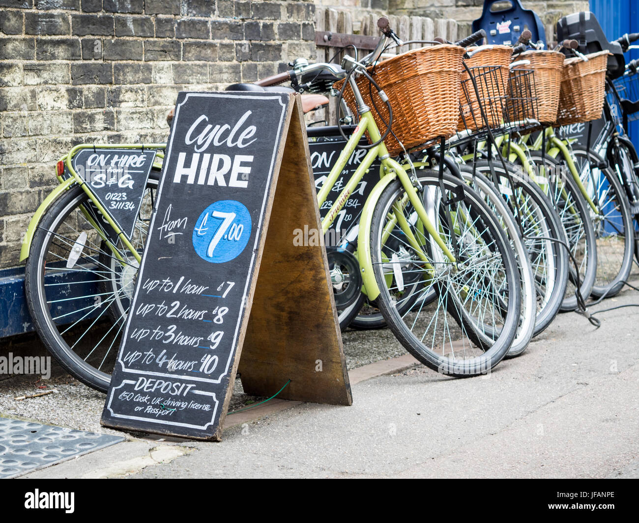 Biciclette a noleggio nel centro di Cambridge, UK. Foto Stock