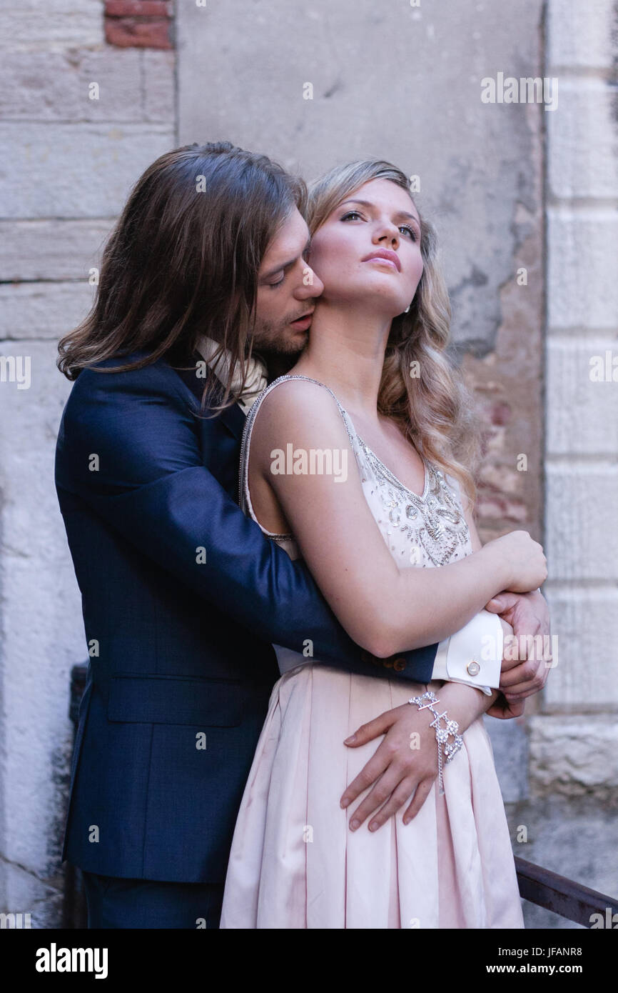 L uomo e la donna in amore in Venezia Foto Stock