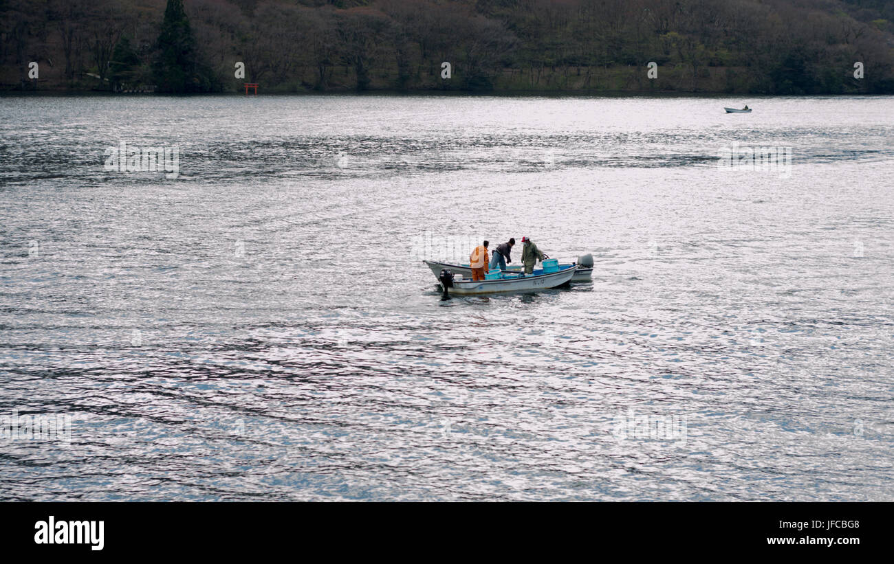 Lago Ashi (Ashi-no-ko) in Hakone, Ashigarashimo distretto, nella prefettura di Kanagawa, Giappone. Foto Stock