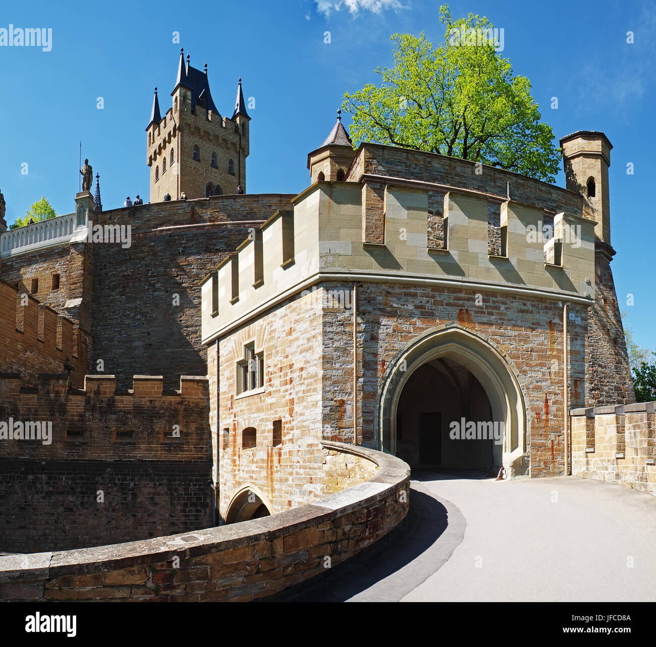 Viale di accesso al Castello Hohenzollern Foto Stock