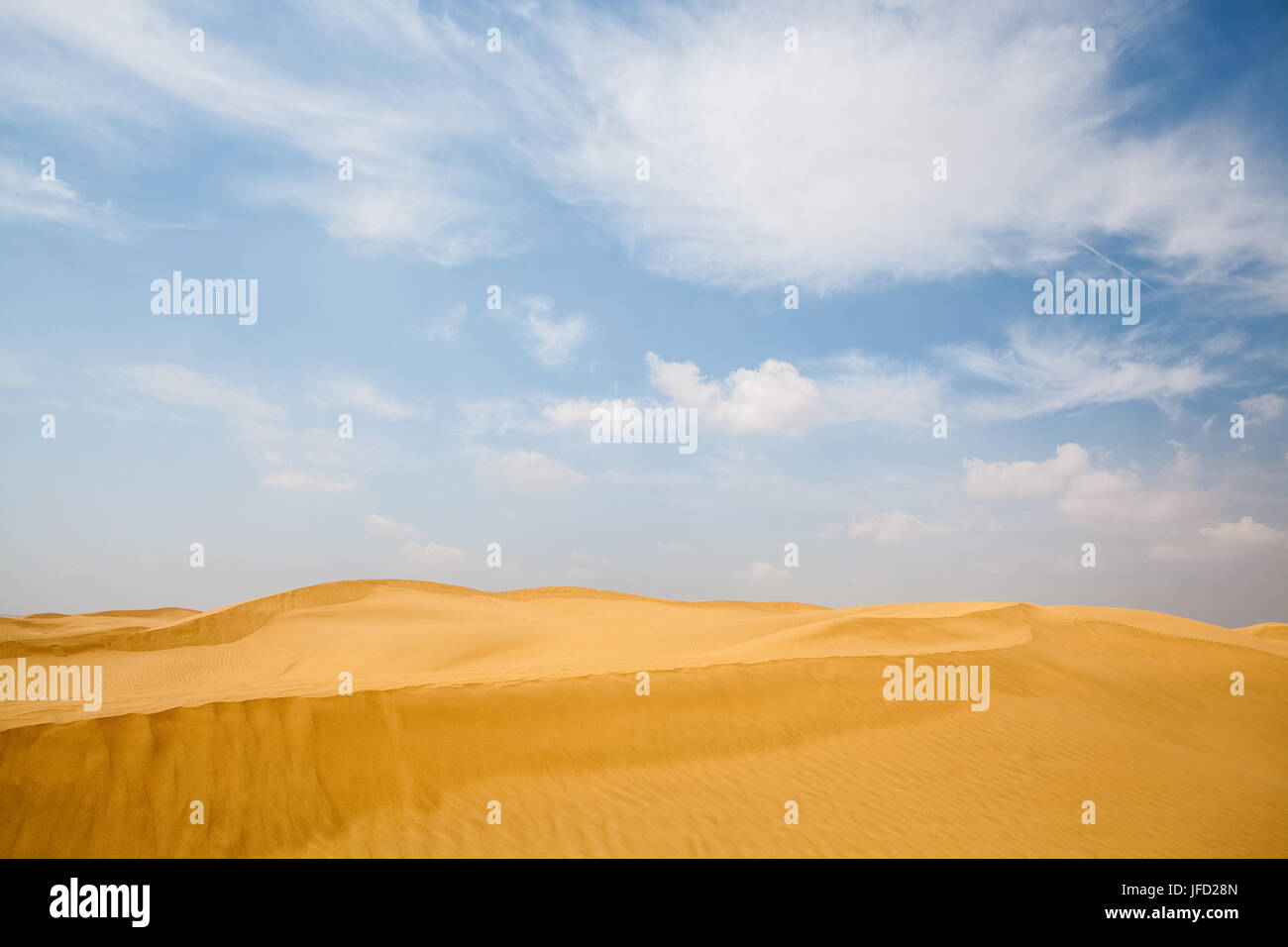 Dune del deserto sullo sfondo Foto Stock