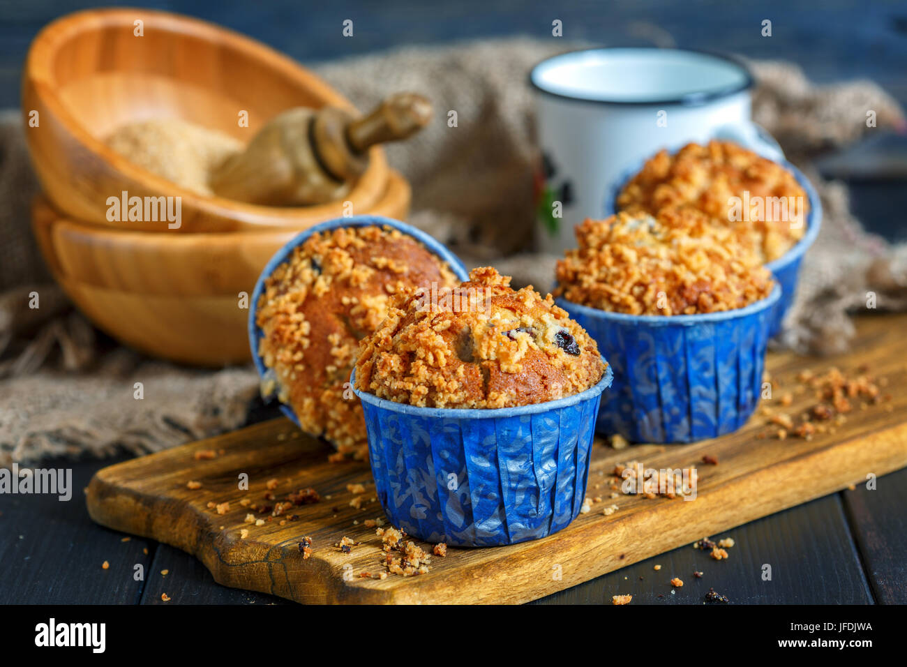 Muffin con ribes nero. Foto Stock