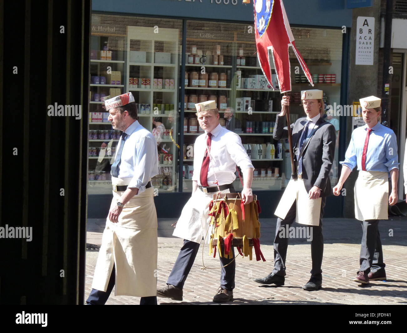 La pietra Muratori Guild di Santo Stefano e di San Giorgio a Norwich processione civico 2017. Foto Stock