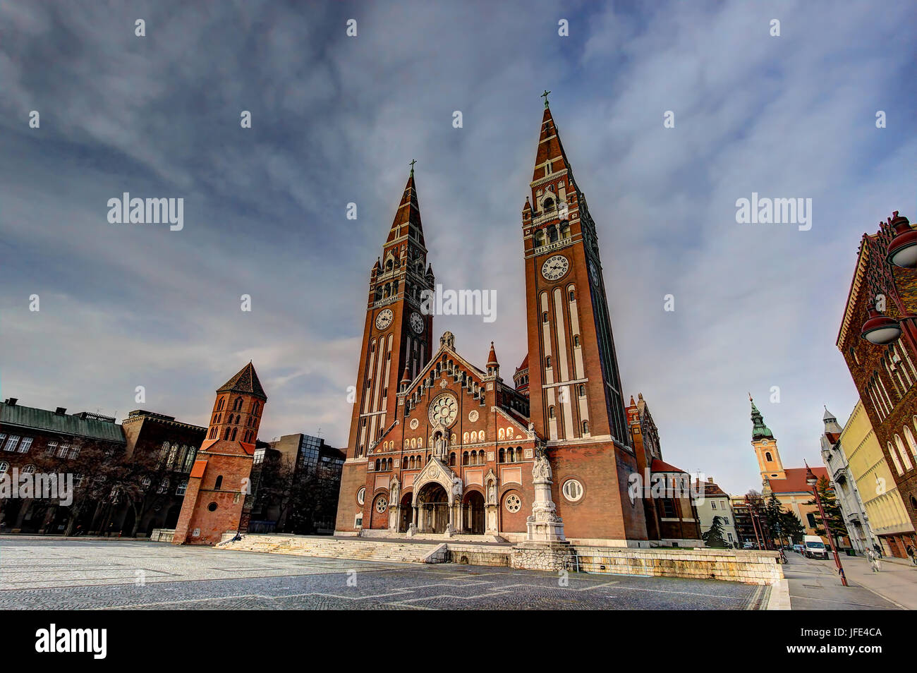 Chiesa Votiva e piazza Duomo di Szeged, Ungheria Foto Stock