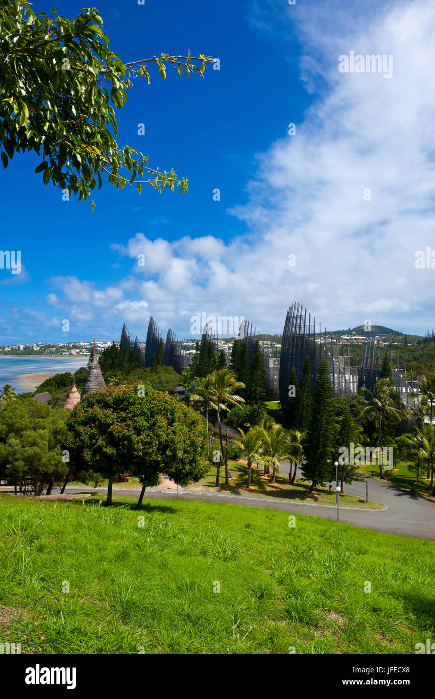 Tjibaou centro culturale a Noumea capitale della Nuova Caledonia, Melanesia, Sud Pacifico Foto Stock