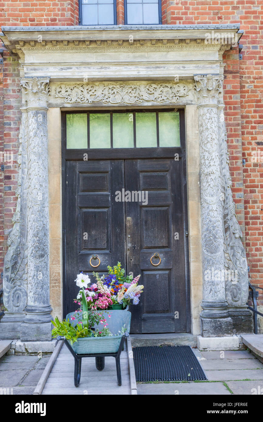 Inghilterra, Kent, Westerham, Chartwell House, porta anteriore di Winston Churchill's Home Foto Stock