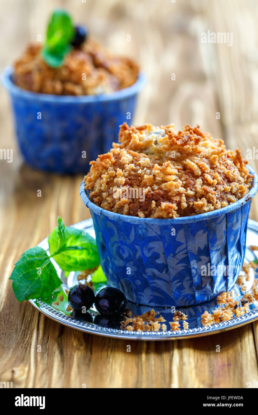 Muffin con ribes nero e ,,бб. Foto Stock