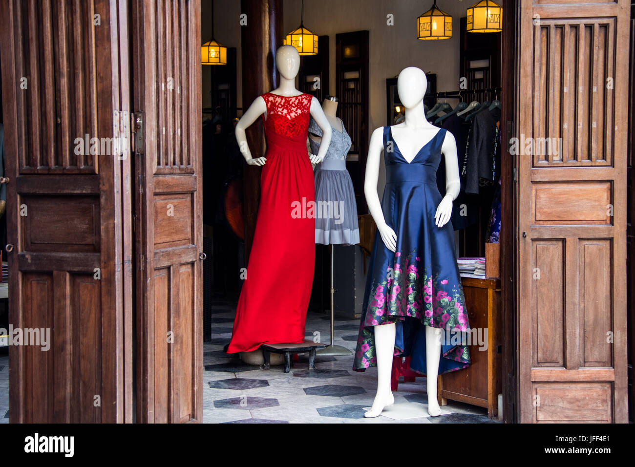 Sartoria in Città Vecchia Hoi An, Vietnam Foto Stock Sartoria in Città Vecchia Hoi An, Vietnam Foto Stock