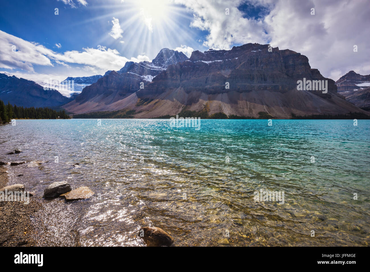 Le fredde acque del lago Foto Stock