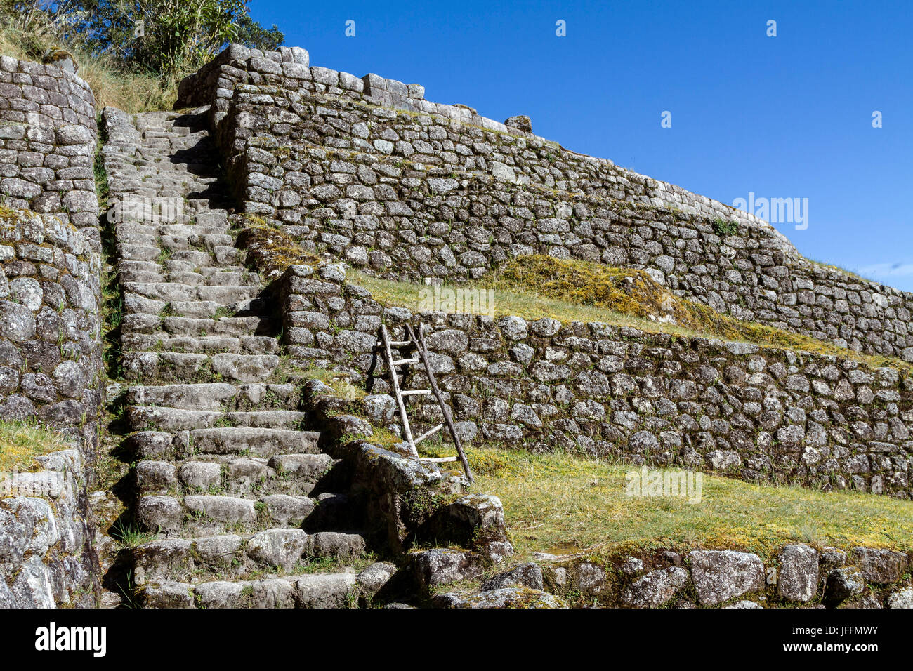 Inca trail ruins trek peru andes immagini e fotografie stock ad alta ...