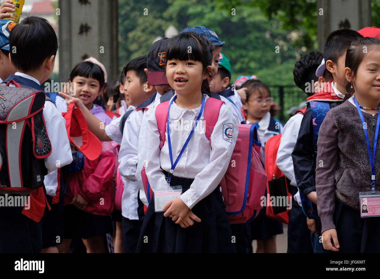 Asian i bambini durante un giorno di scuola viaggio Foto Stock