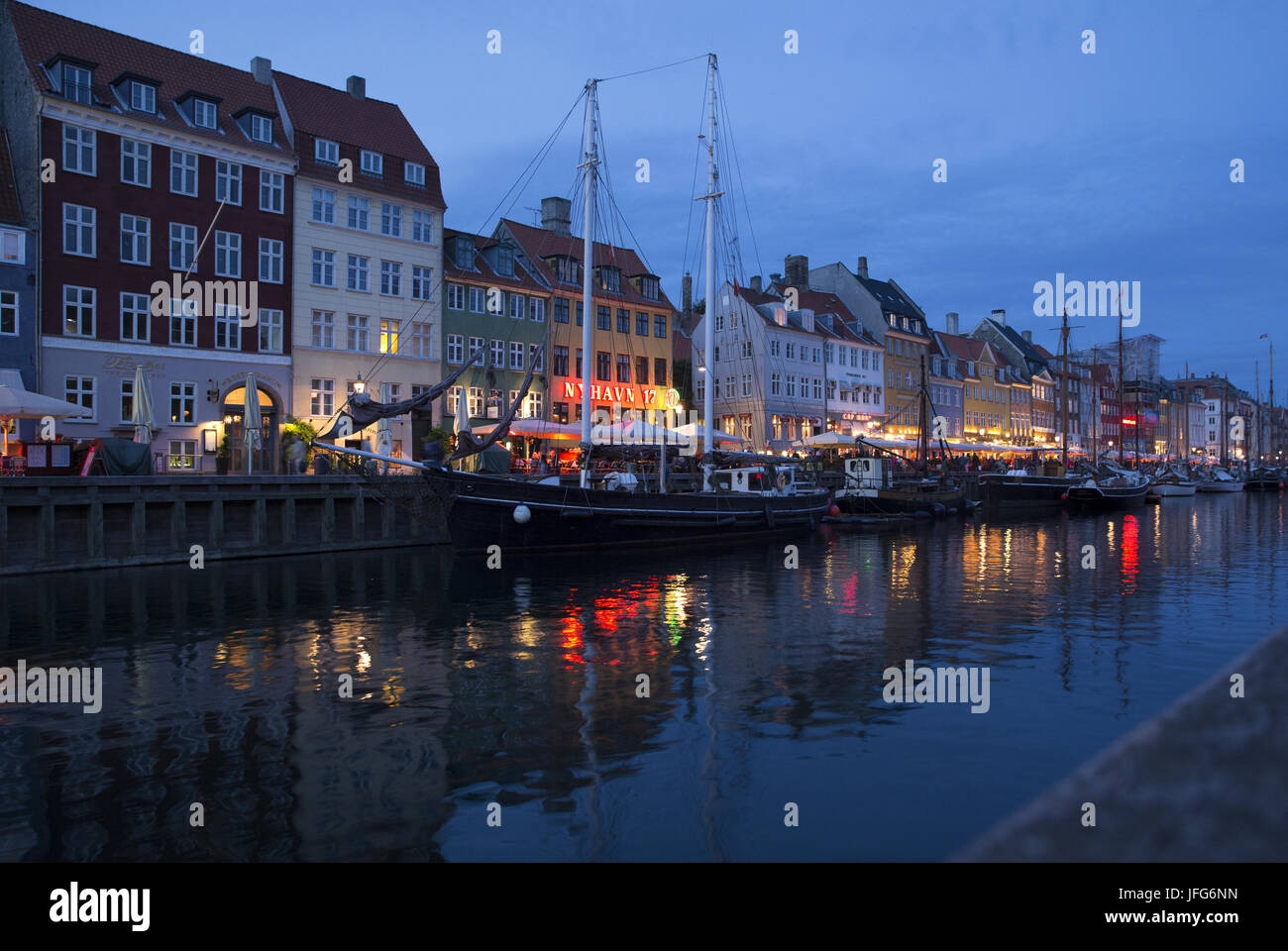 Copenhagen, Danimarca sul Nyhavn Canal. Foto Stock