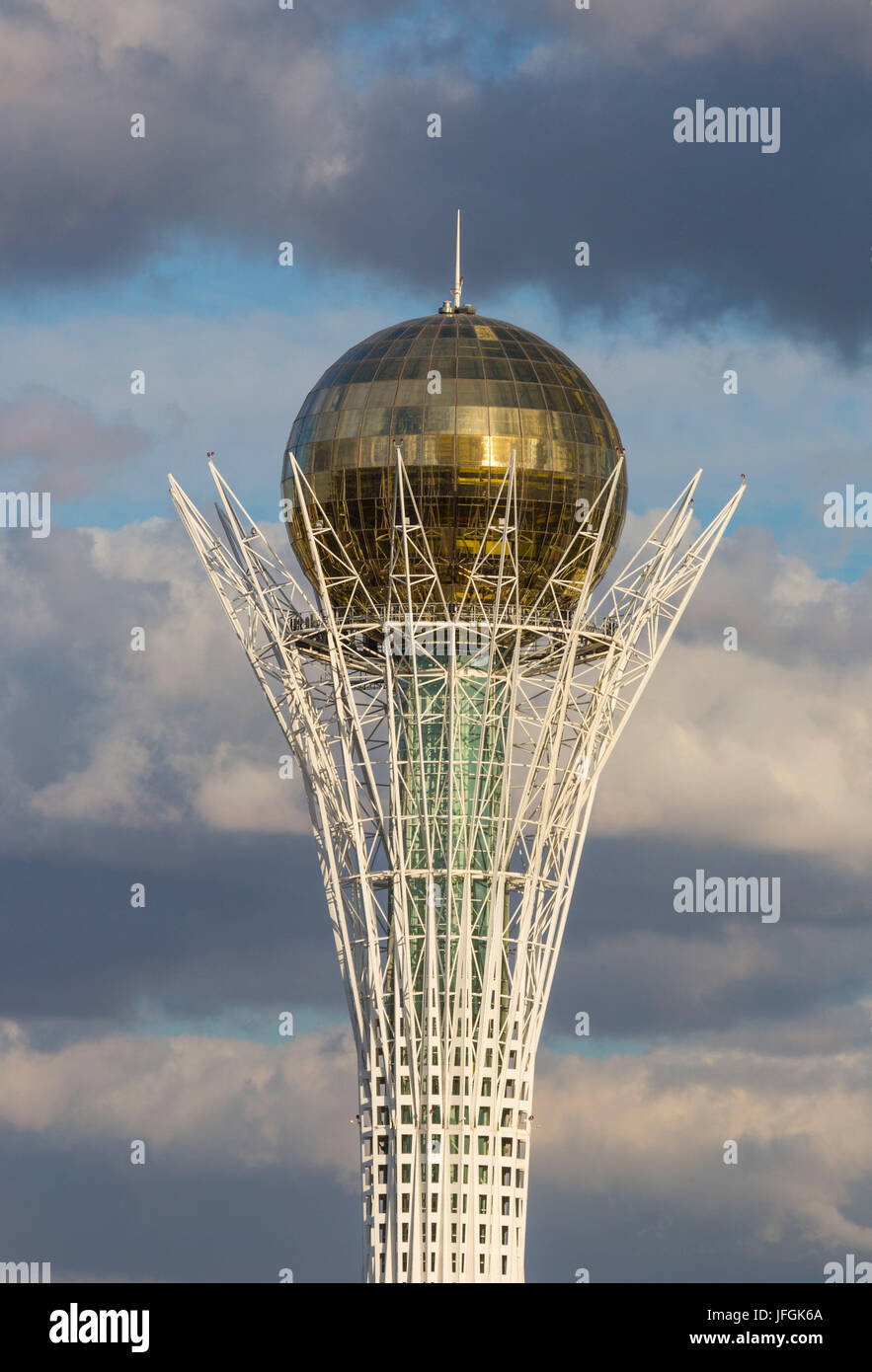 Il Kazakistan, Astana City, Nuova città amministrativa, monumento di Bayterek Foto Stock