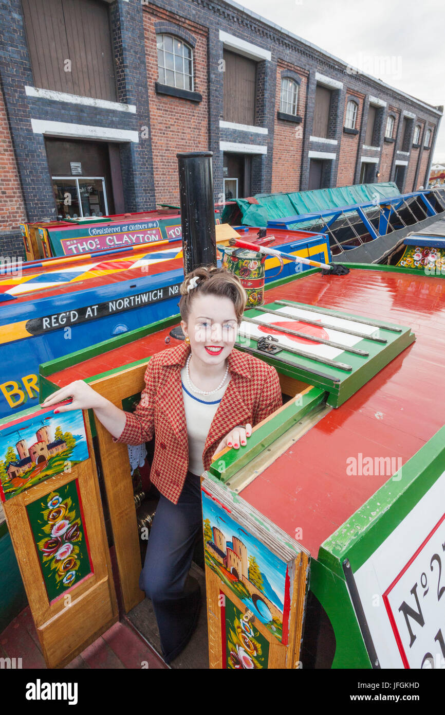 Inghilterra, Cheshire, Ellesmere Port, National Waterways Museum, storico Canal chiatte Foto Stock