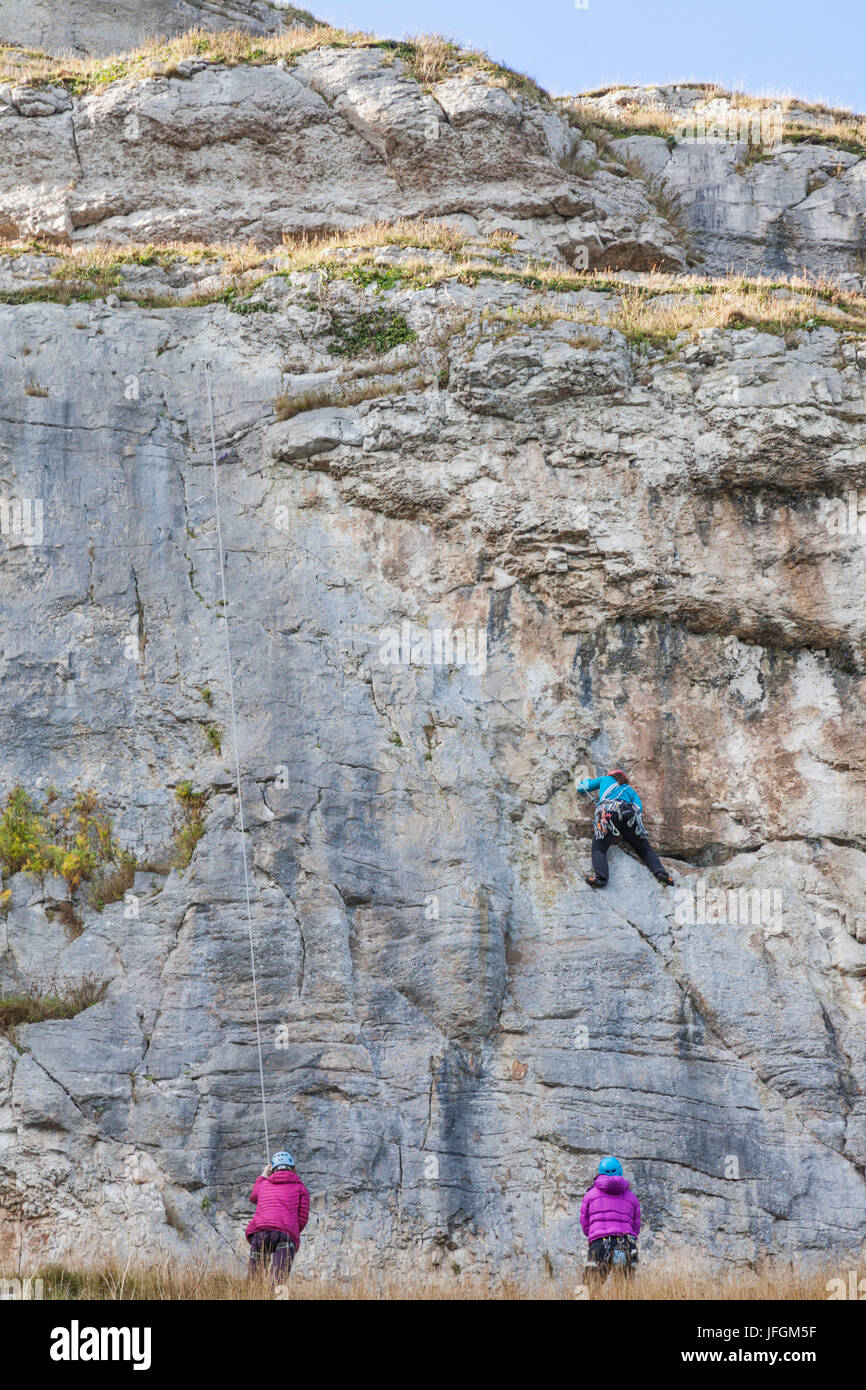 Il Galles, Llandudno, Great Orme, Femmina Rocciatore Foto Stock