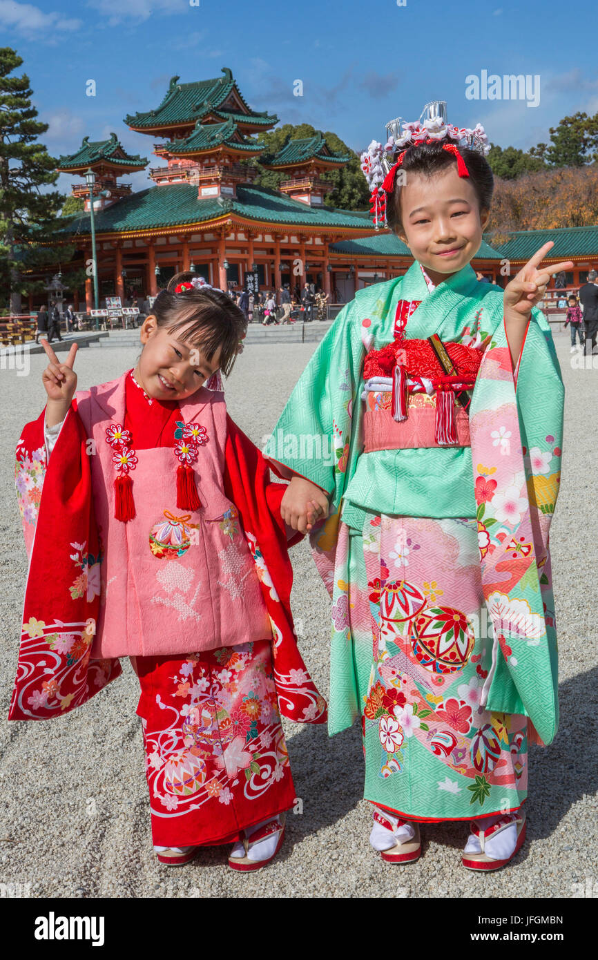 Giappone, Kansai, Kyoto City, heian Jingu, patrimonio mondiale dell UNESCO, Shichi-Go-festival di San Foto Stock