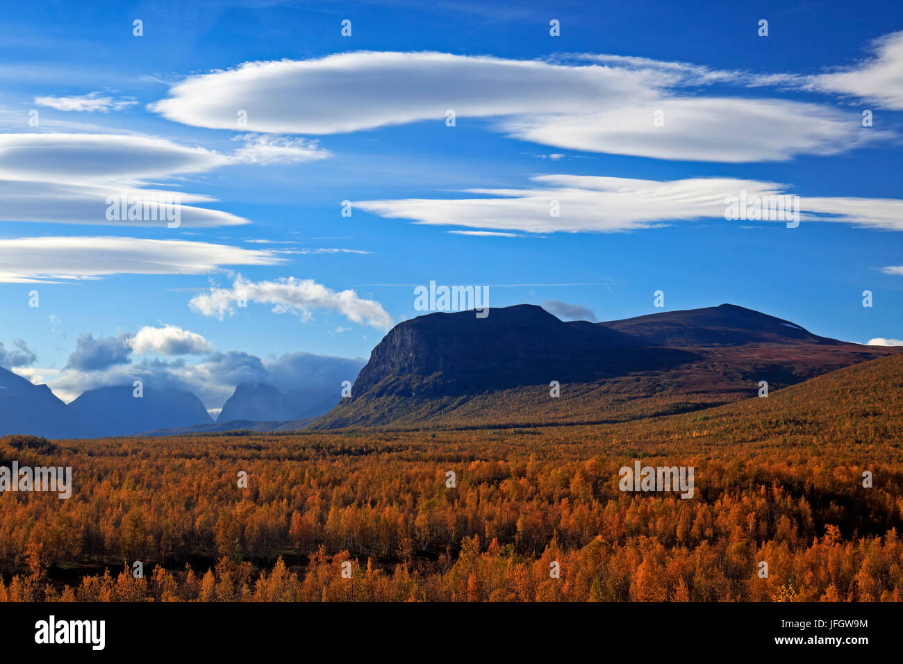 L'Europa, in Svezia, in Lapponia, provincia di Norrbotten, autunno scenario vicino Nikkaluokta Foto Stock