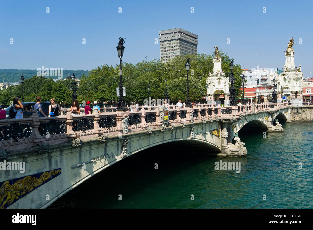 Maria Cristina ponte sul Rio dell'Urumea, Donostia-San Sebastián, Gipuzkoa, le Province Basche, Spagna Foto Stock
