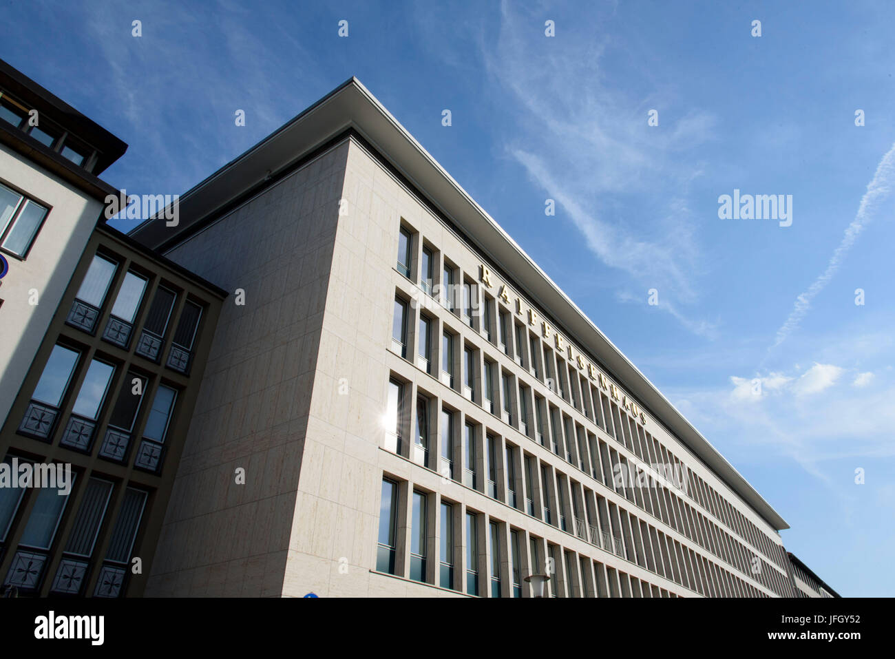 Camera di commercio sulla Scheidemannplatz, architettura del 50s, Città Vecchia, Kassel, Hessen, Germania Foto Stock