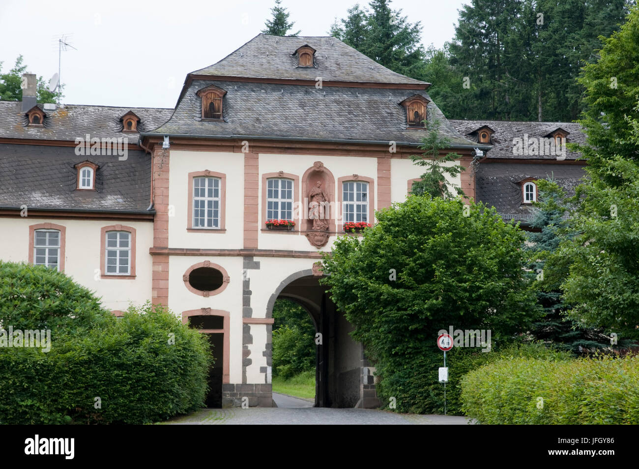 Barocco casa gate, chiostro Cistercense di Arnsburg, luce, Hessen, Germania Foto Stock