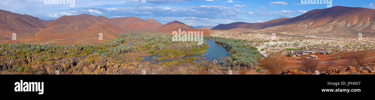 Cascate Epupa, villaggio, Epupa, Kaokoland, Namibia, Angola, panorama Foto Stock