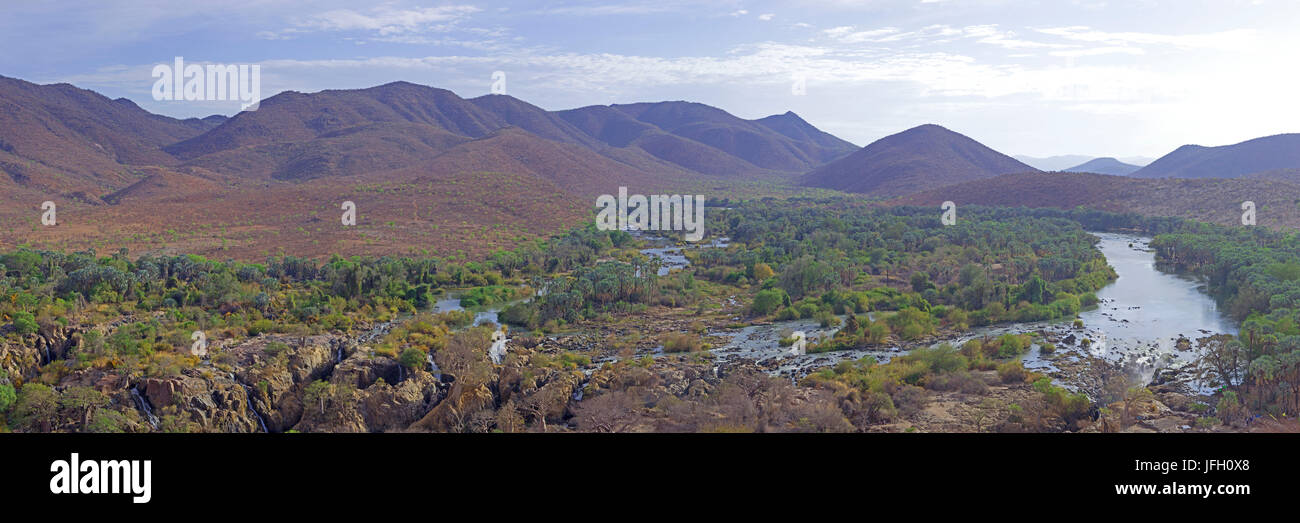 Cascate Epupa, fiume Kunene, Kaokoland, Namibia, Angola, panorama Foto Stock