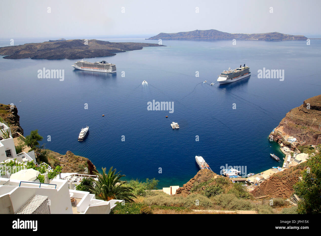 Vista del cratere a bordo di navi per le vacanze Foto Stock