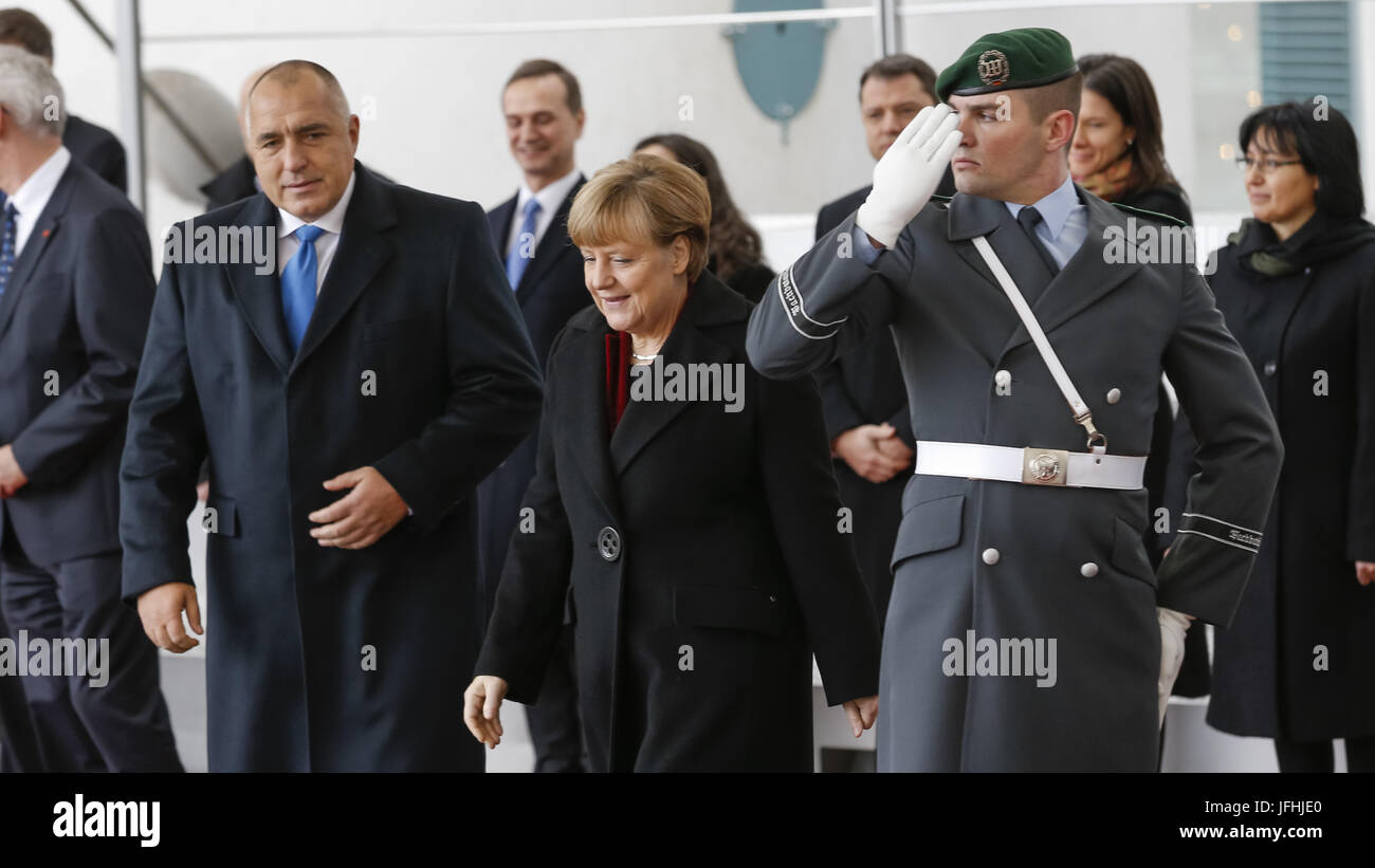 Merkel accoglie PM Borisov della Bulgaria a Berlino. Foto Stock