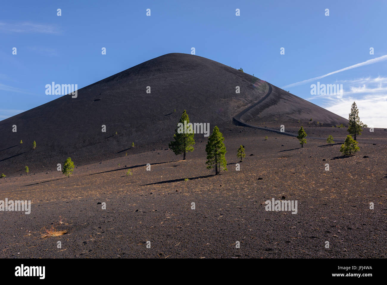 Cono di scorie nel Parco nazionale vulcanico di Lassen, gli Stati Uniti, California Foto Stock