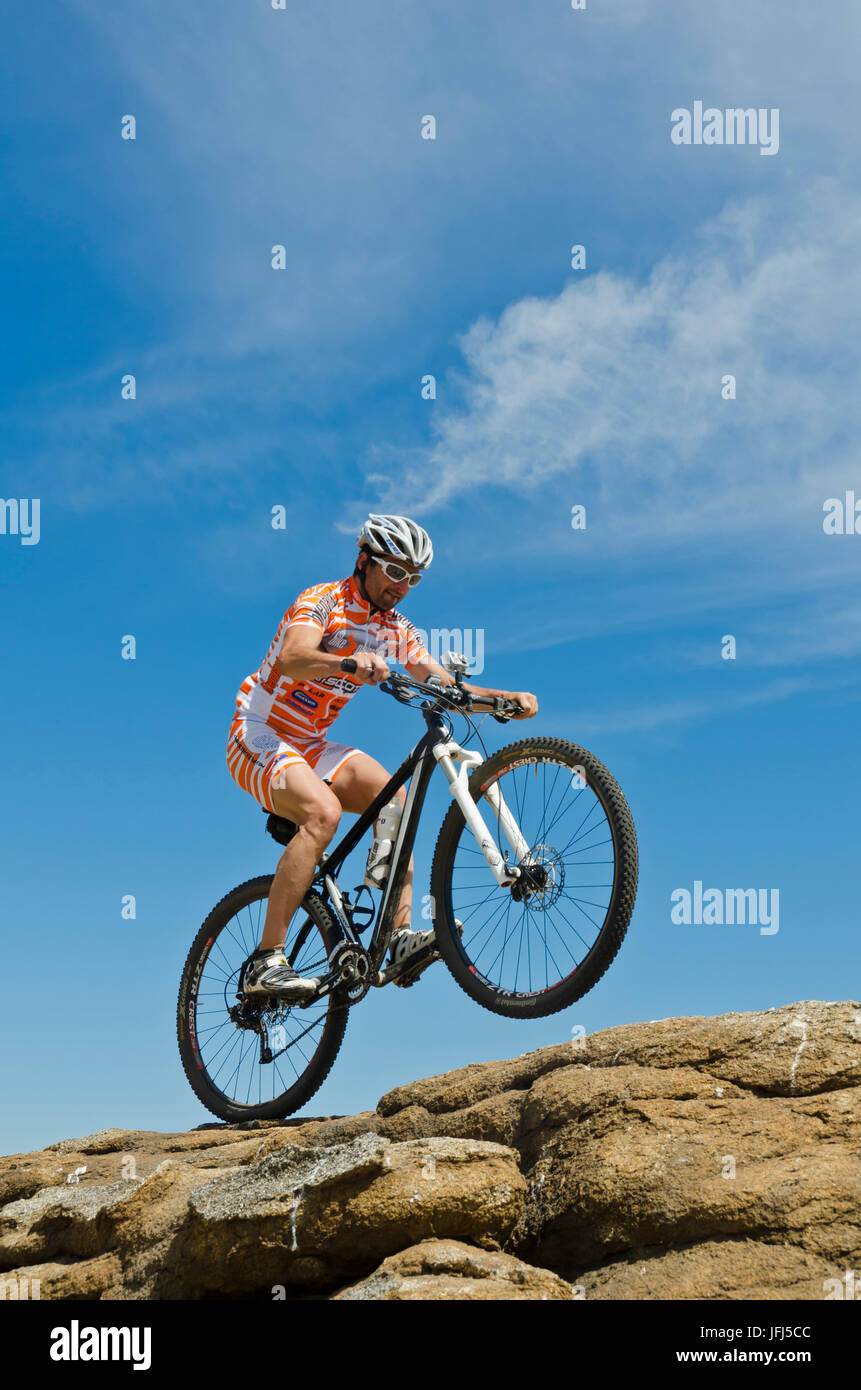 Mongolia, Asia Centrale, Biker tra Tsenkher e Khotont Foto Stock