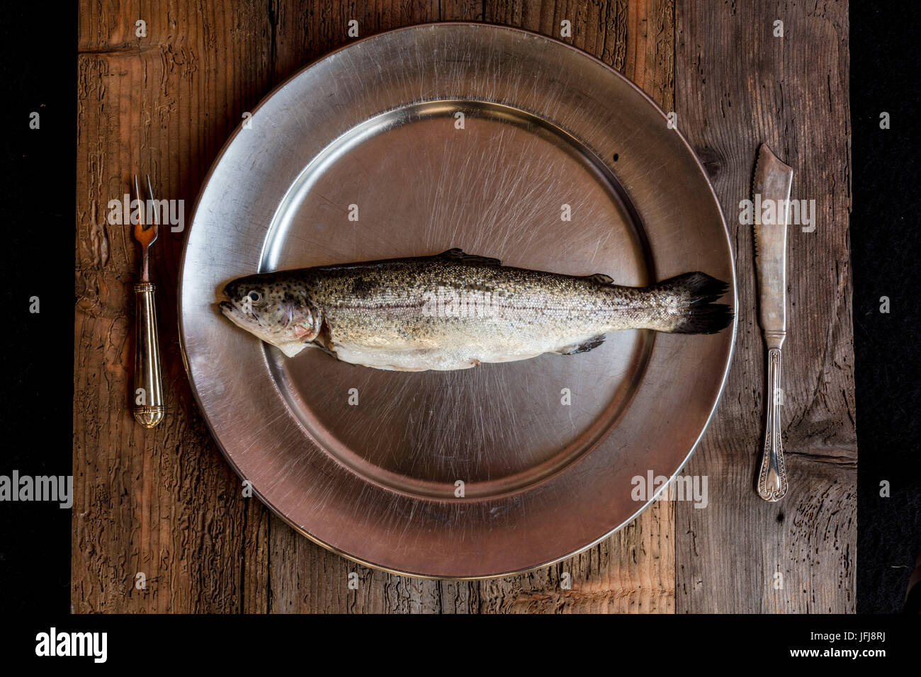 Pesce fresco ingrediente autentico di una sana cucina italiana Foto Stock