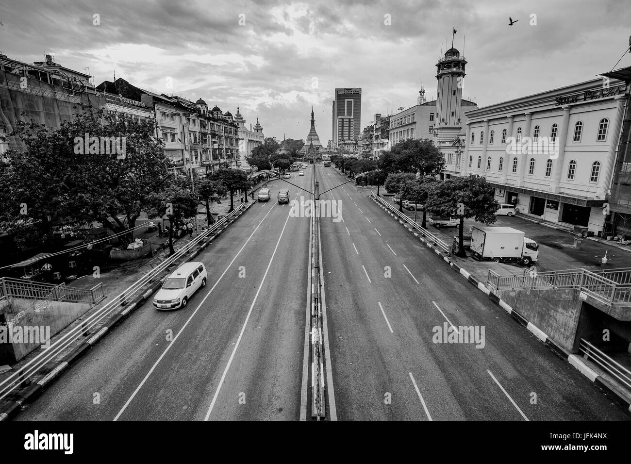 Yangon/Ragoon street view - downtown Ragoon capitale di Myanmar - Foto di viaggio. Foto Stock