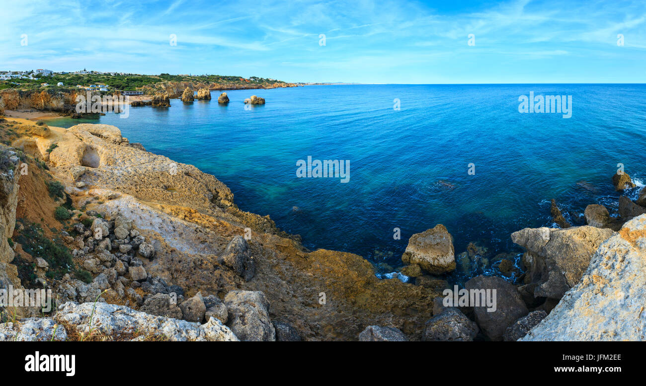 Atlantic costa rocciosa (Albufeira Algarve). Foto Stock