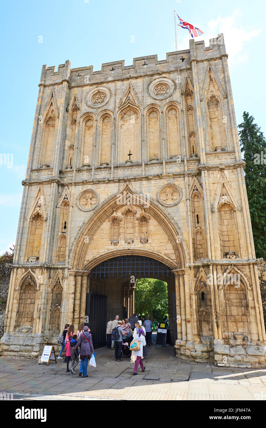 Abbey Gate, Angel Hill, Bury St Edmunds, Suffolk, Regno Unito Foto Stock