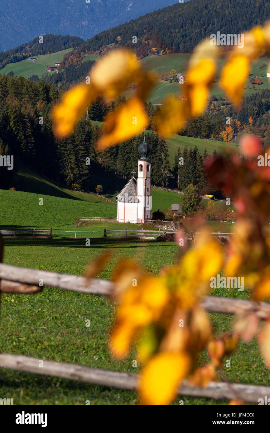 San Giovanni in Ranui, Dolomiti, Alto Adige, Val di Funes/Villnoss, Bolzano, Italia, Foto Stock