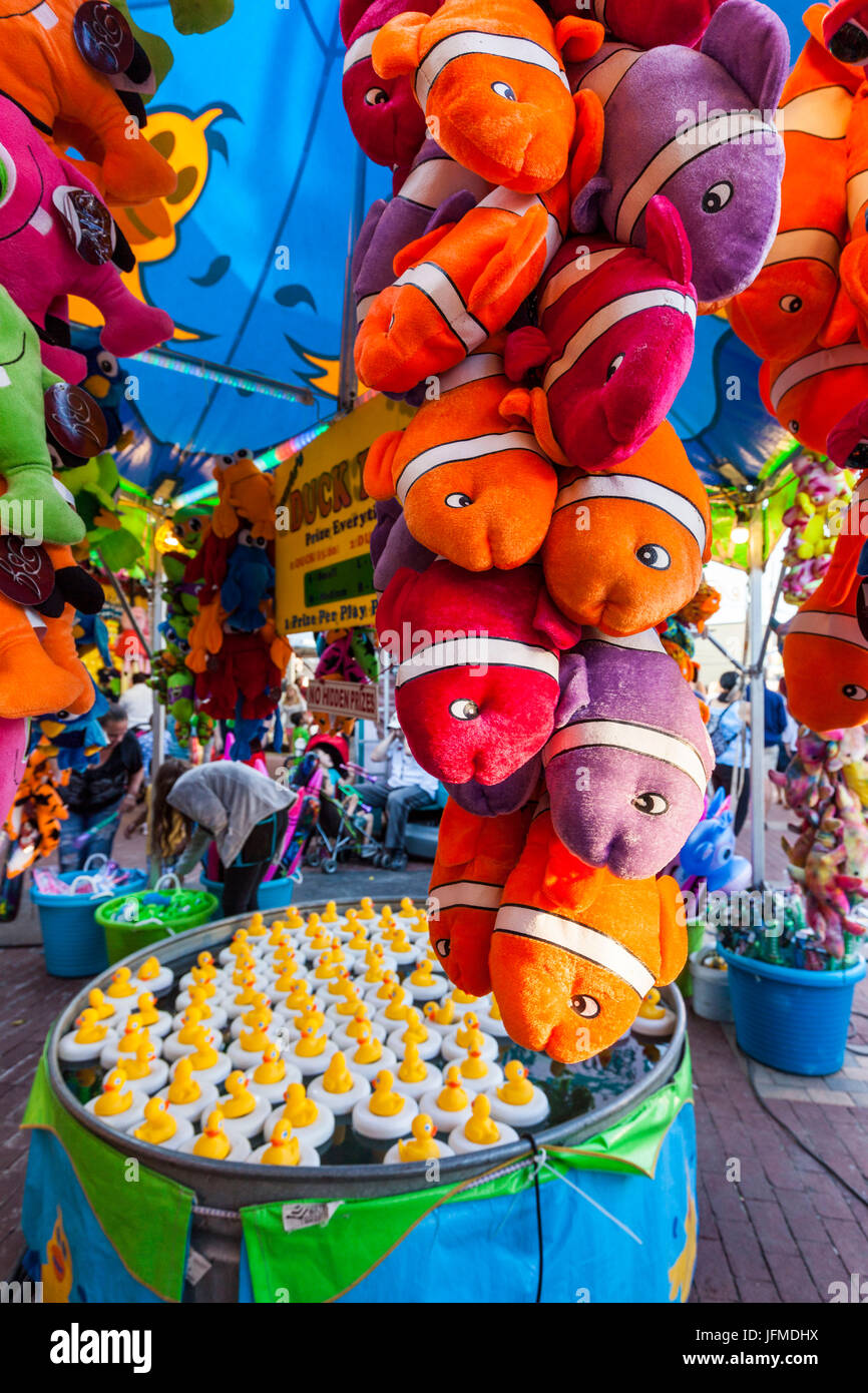 Stati Uniti d'America, Massachusetts, Cape Ann, Gloucester, San Pietro Fiesta, Italian-Portuguese pesca festival comunitario, Carnevale, Giocattoli imbottiti Foto Stock