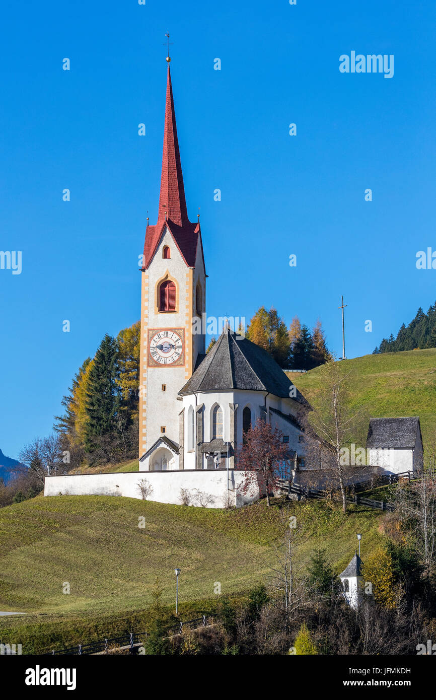 Chiesa di San Nicola in Winnebach, Alta Pusteria al confine con l'Austria, il Trentino Alto Adige, Italia, Europa. Foto Stock