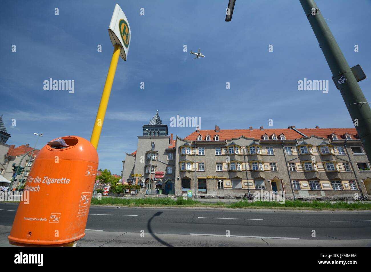 Case in Stlil espressionista, architetto Georg Heinrich Richard Ermisch (1885 - 1960) a Zeppelinstraße in Berlin Spandau da Giugno 15, 2017 Foto Stock