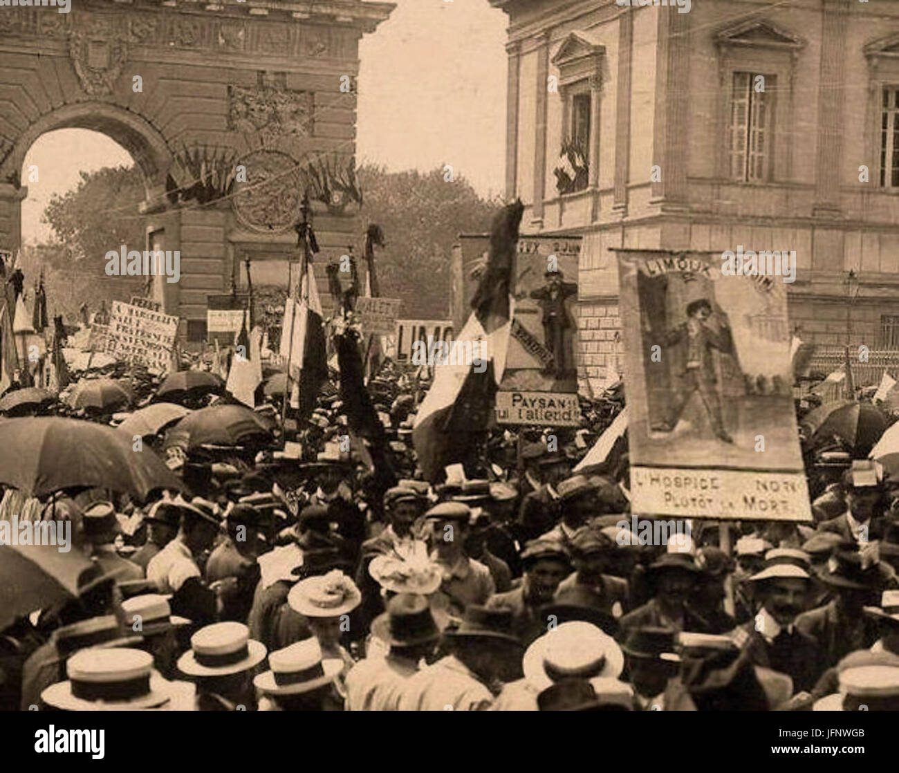 1907- manifestazione des viticulteurs à Montpellier Foto Stock