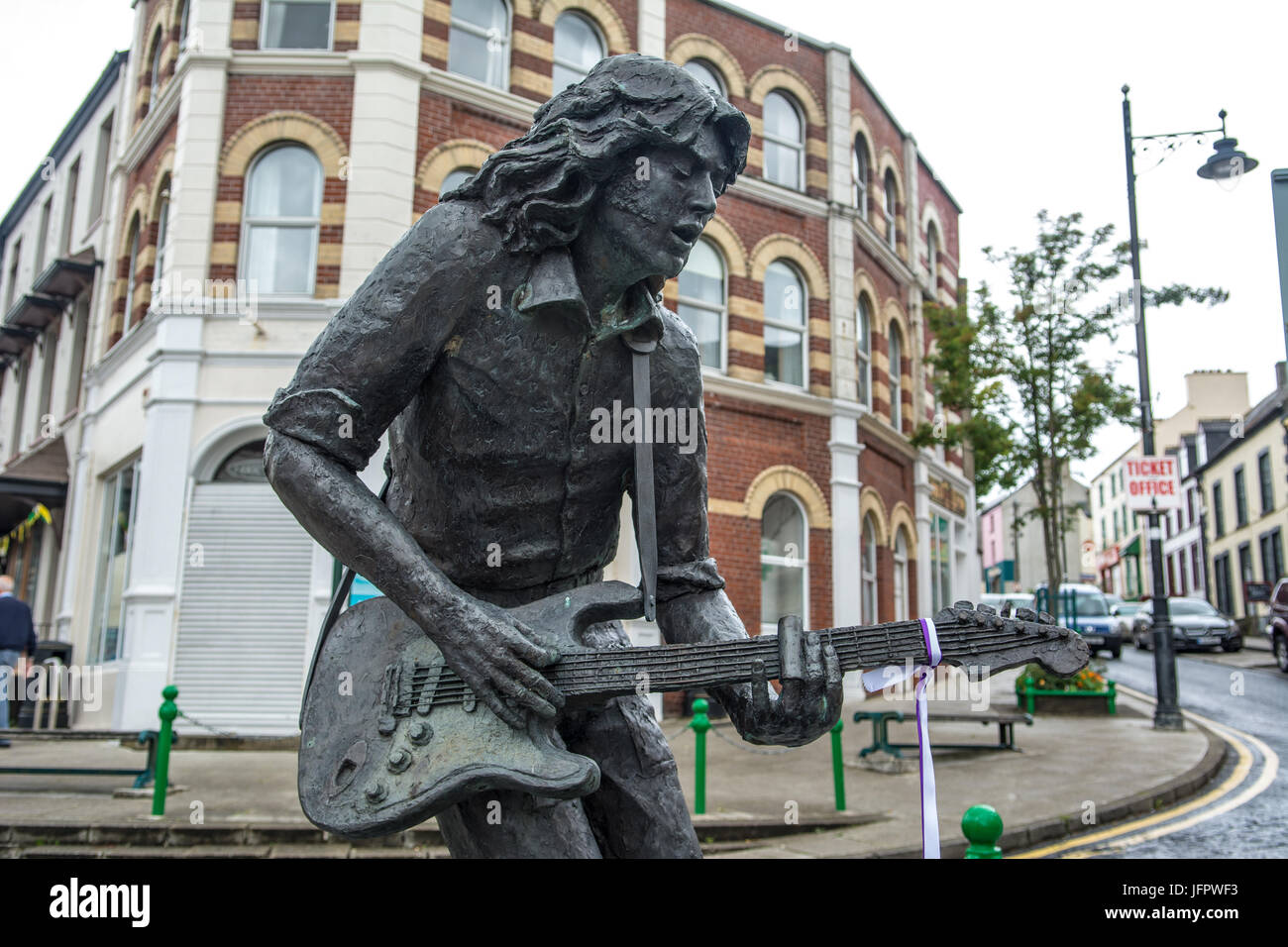 Rory Gallagher statua Ballyshannon Donegal Foto Stock