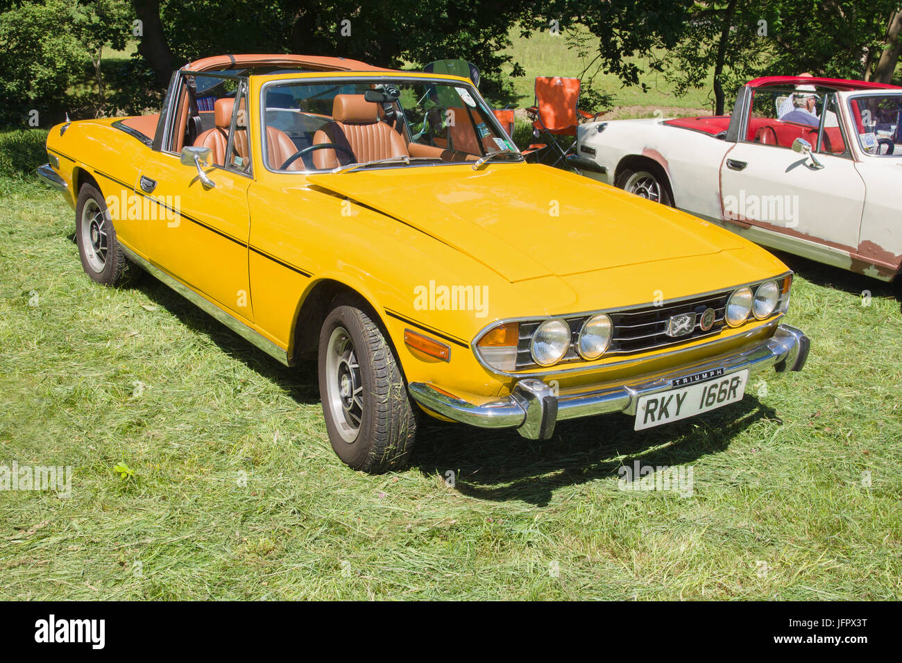 Trionfo Stag convertibili un classico British 2+2 Sport Tourer costruito dal 1970 al 1978 ad un vintage rally del veicolo Foto Stock